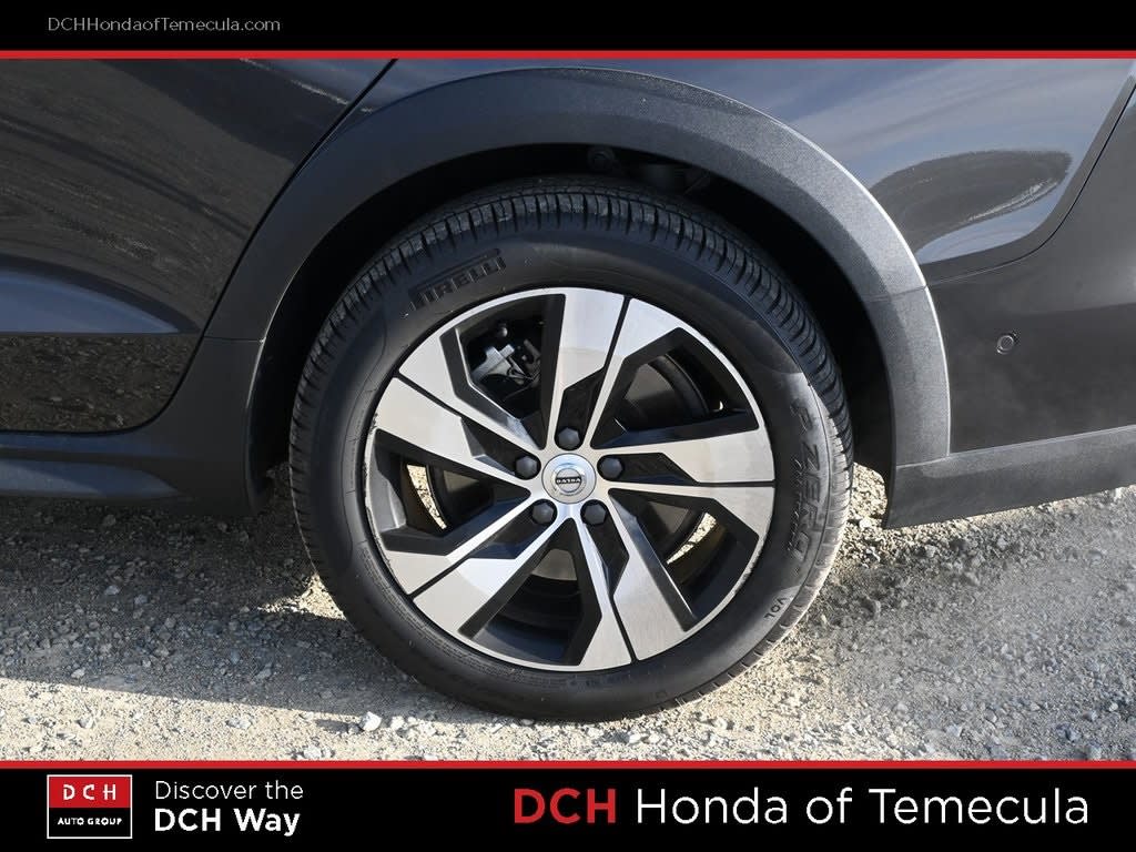 Thumbnail: 2024 Volvo V60 - 7