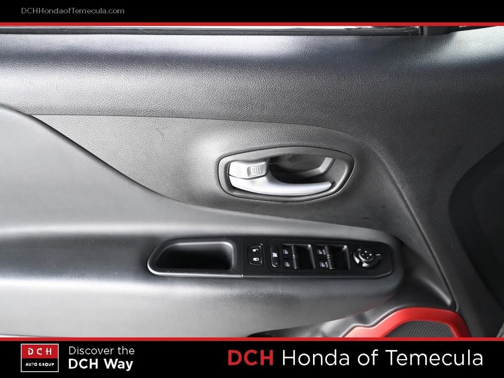 Thumbnail: 2023 Jeep Renegade - 22