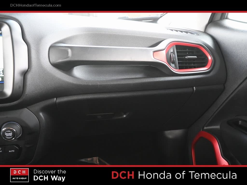 Thumbnail: 2023 Jeep Renegade - 21