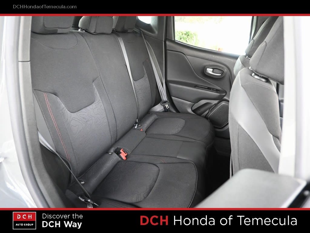 Thumbnail: 2023 Jeep Renegade - 24