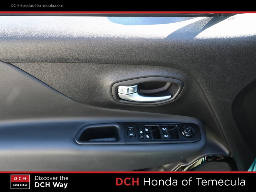 Thumbnail: 2022 Jeep Renegade - 22