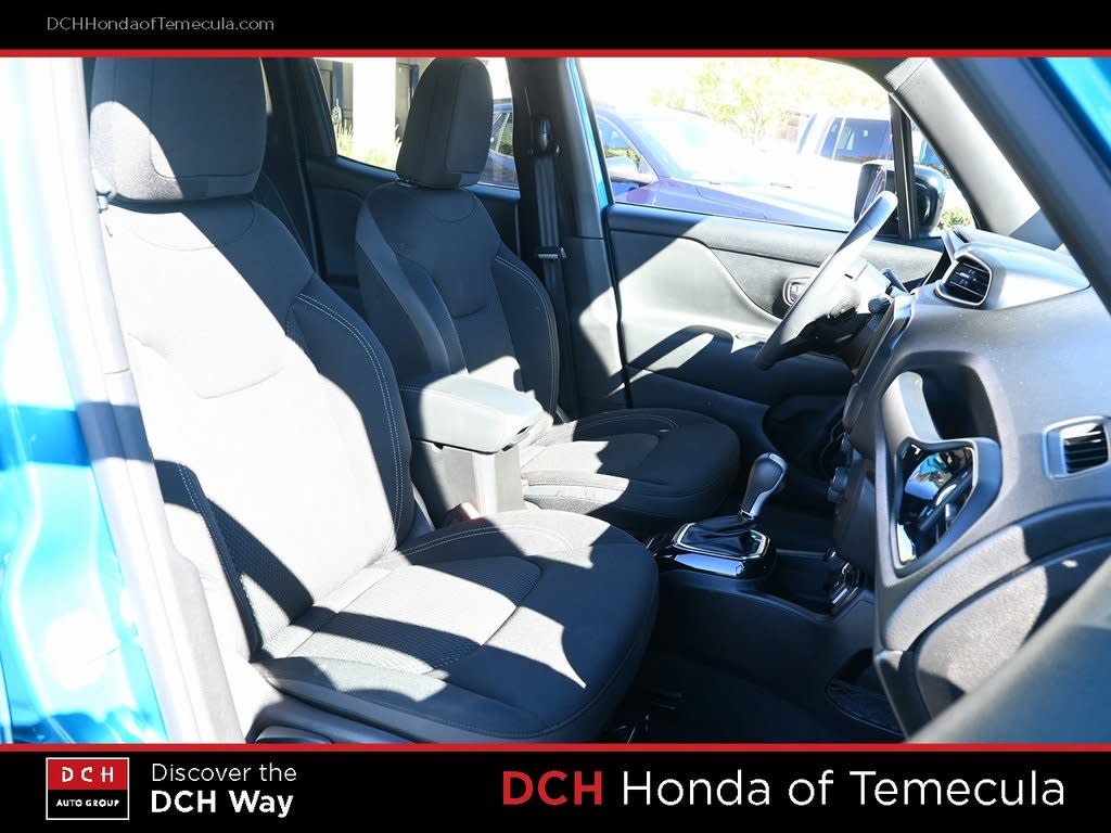 Thumbnail: 2022 Jeep Renegade - 9