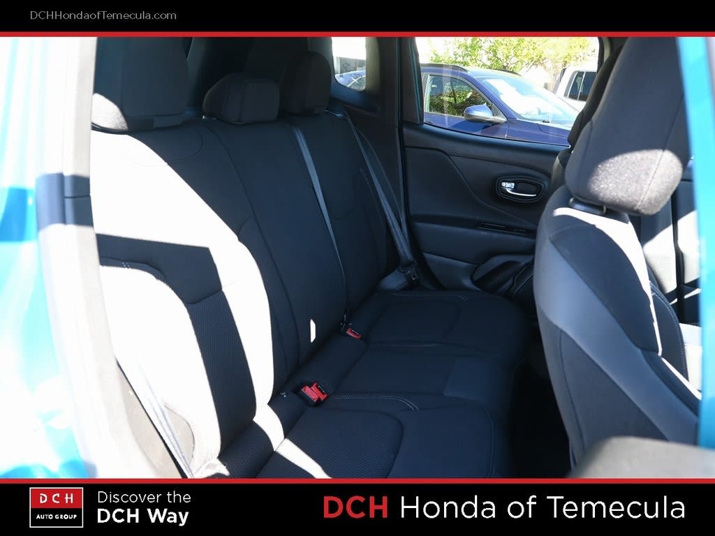 Thumbnail: 2022 Jeep Renegade - 24