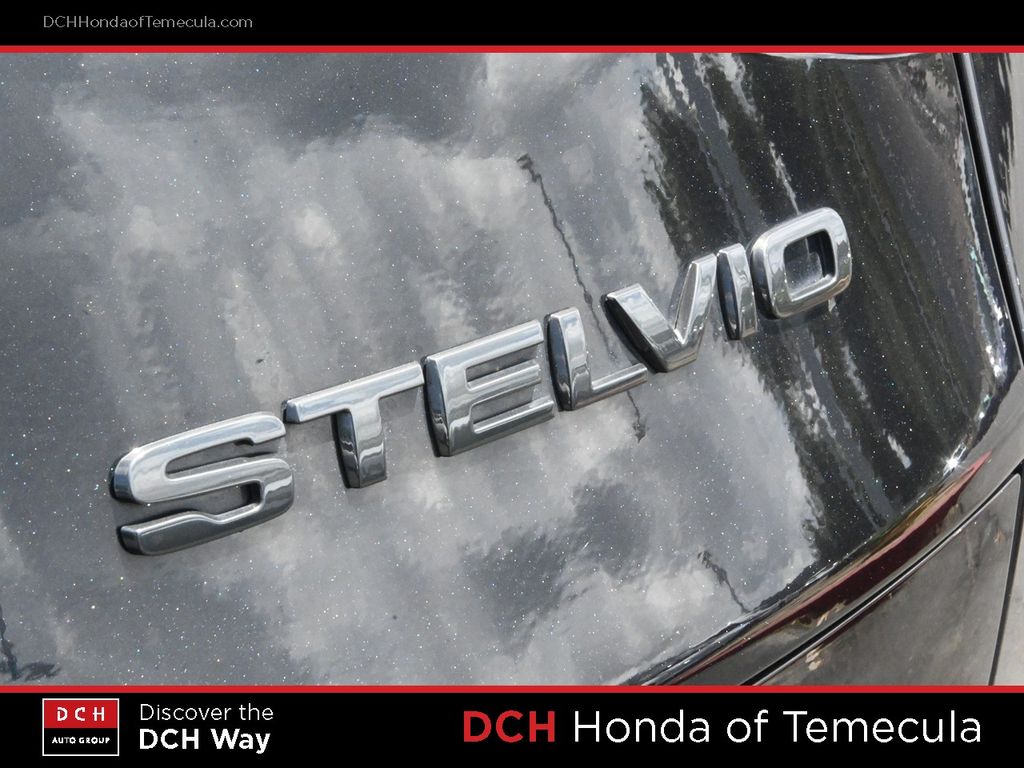 Thumbnail: 2020 Alfa Romeo Stelvio - 6