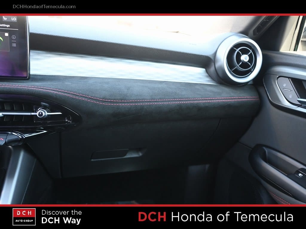 Thumbnail: 2024 Alfa Romeo Tonale - 21