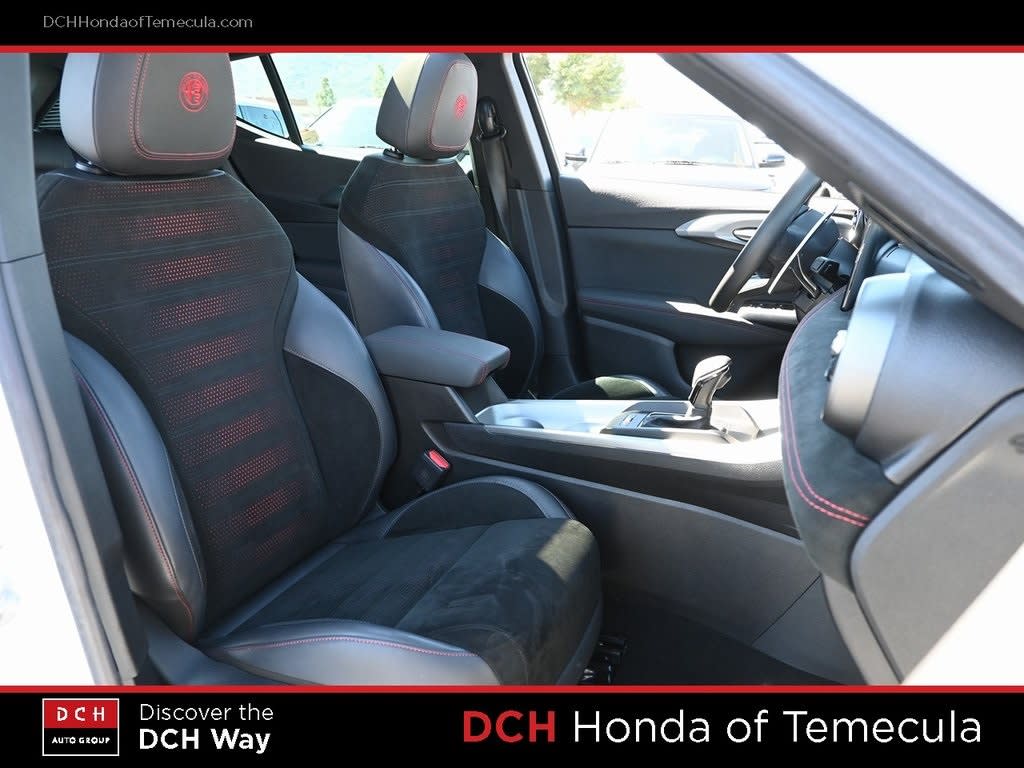 Thumbnail: 2024 Alfa Romeo Tonale - 11