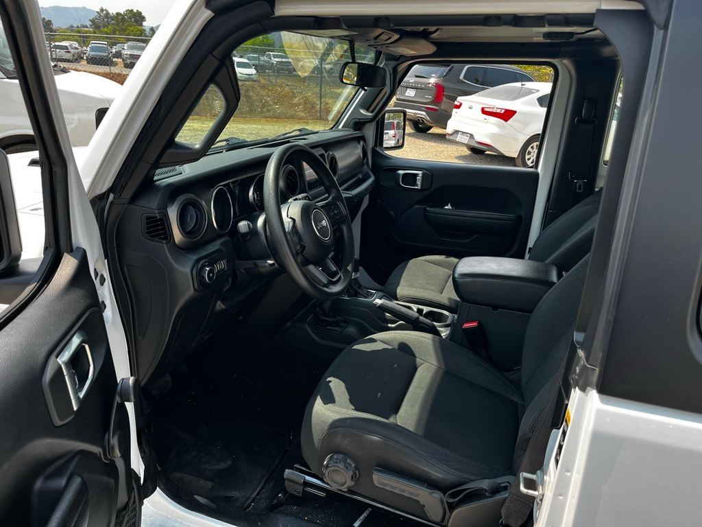 Thumbnail: 2022 Jeep Wrangler - 8