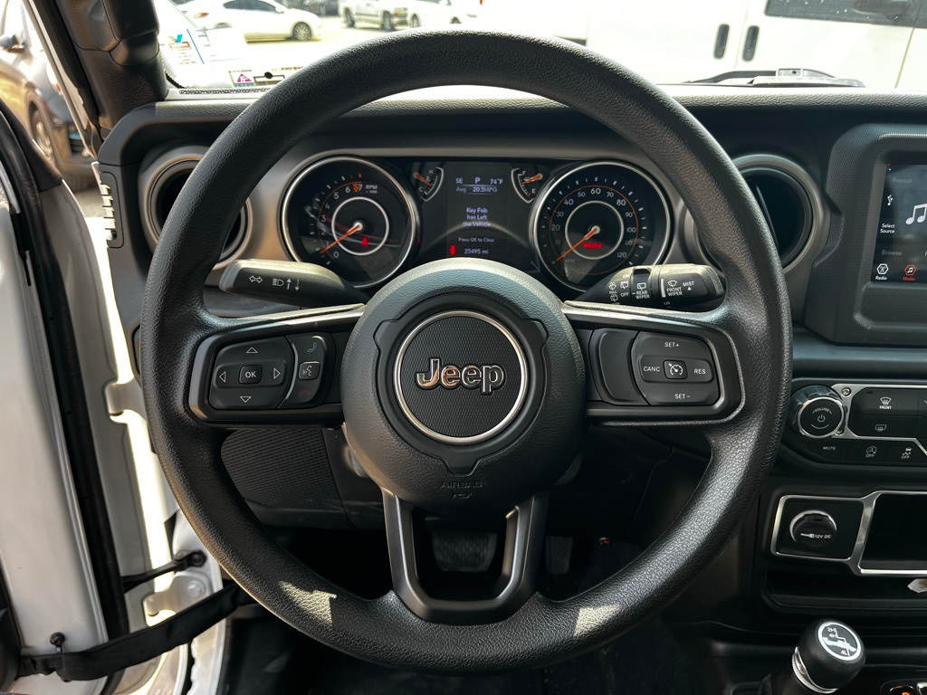 Thumbnail: 2022 Jeep Wrangler - 7