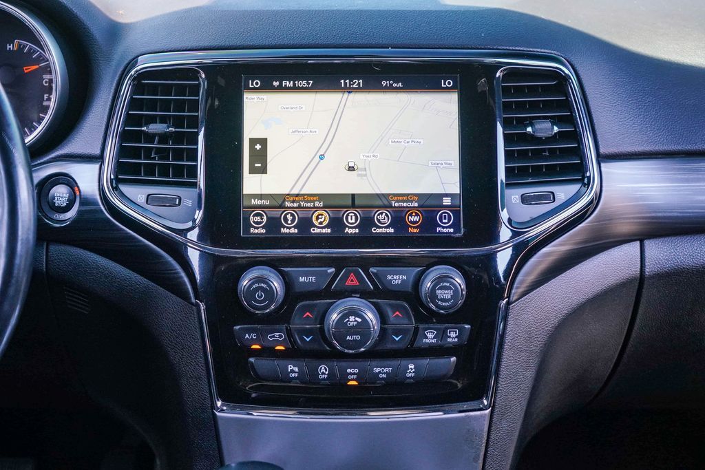 Thumbnail: 2019 Jeep Grand Cherokee - 12