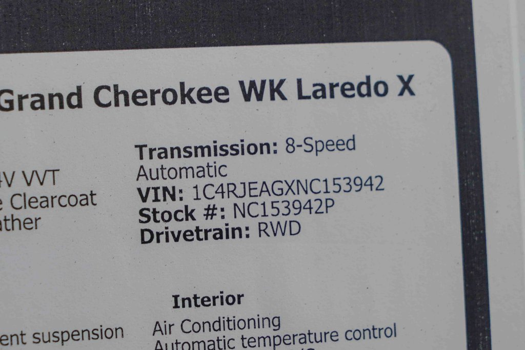 Thumbnail: 2022 Jeep Grand Cherokee - 28