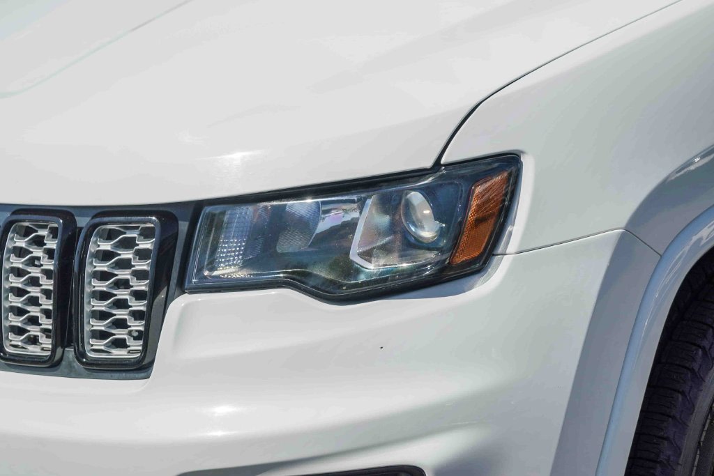 Thumbnail: 2022 Jeep Grand Cherokee - 20