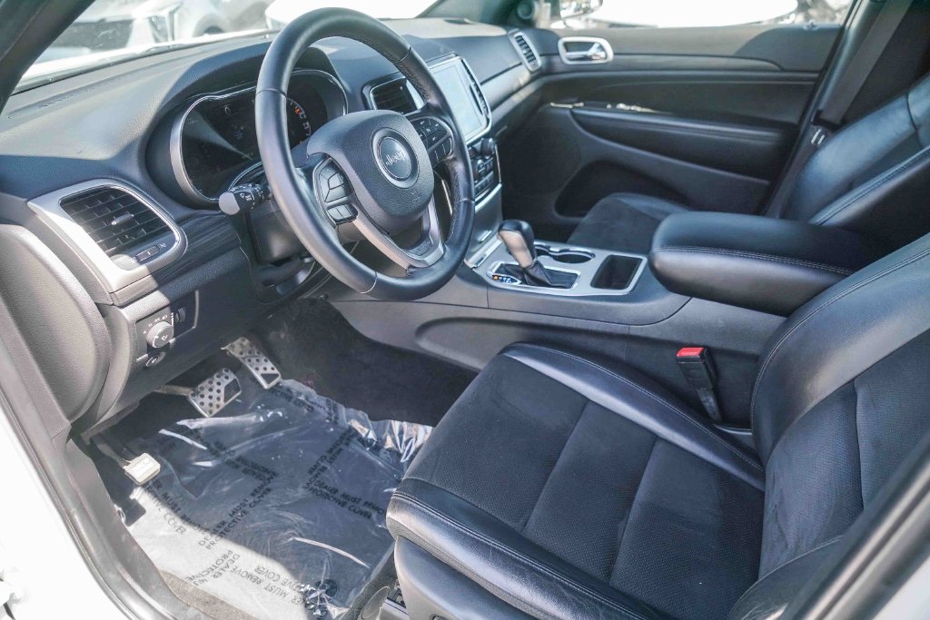 Thumbnail: 2022 Jeep Grand Cherokee - 10