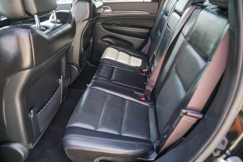 Thumbnail: 2020 Jeep Grand Cherokee - 10