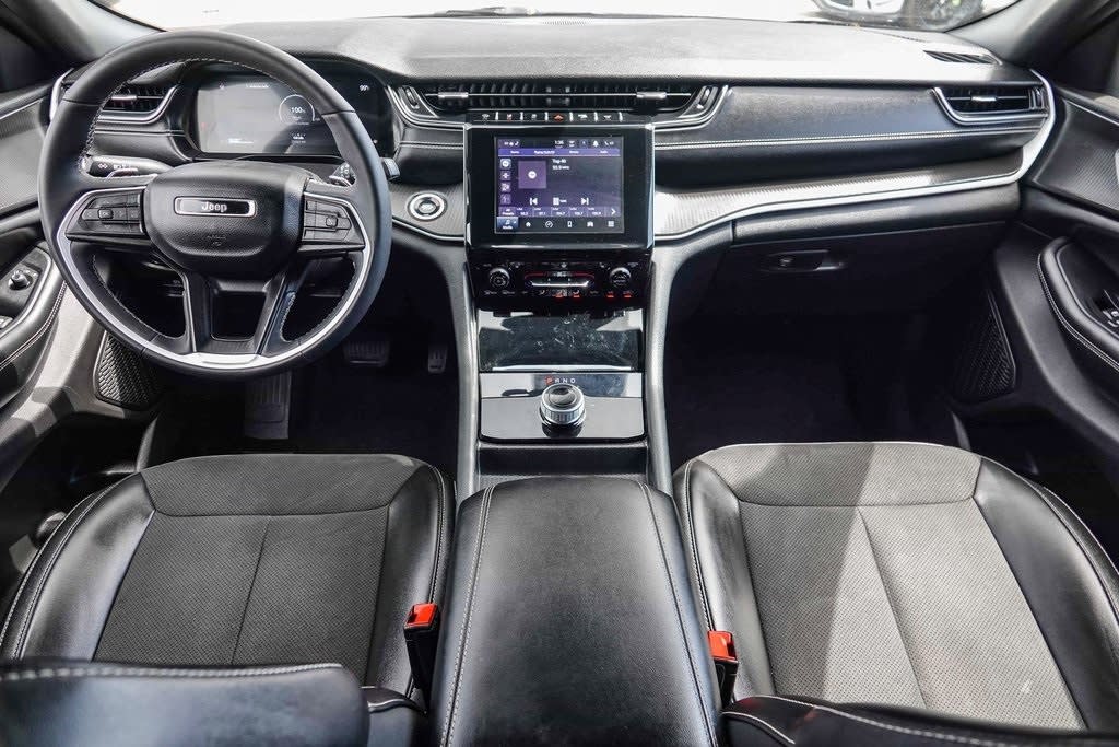 Thumbnail: 2024 Jeep Grand Cherokee L - 2