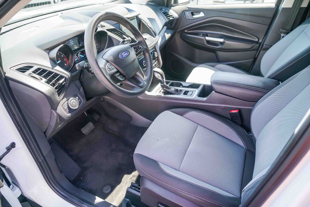 Thumbnail: 2019 Ford Escape - 10