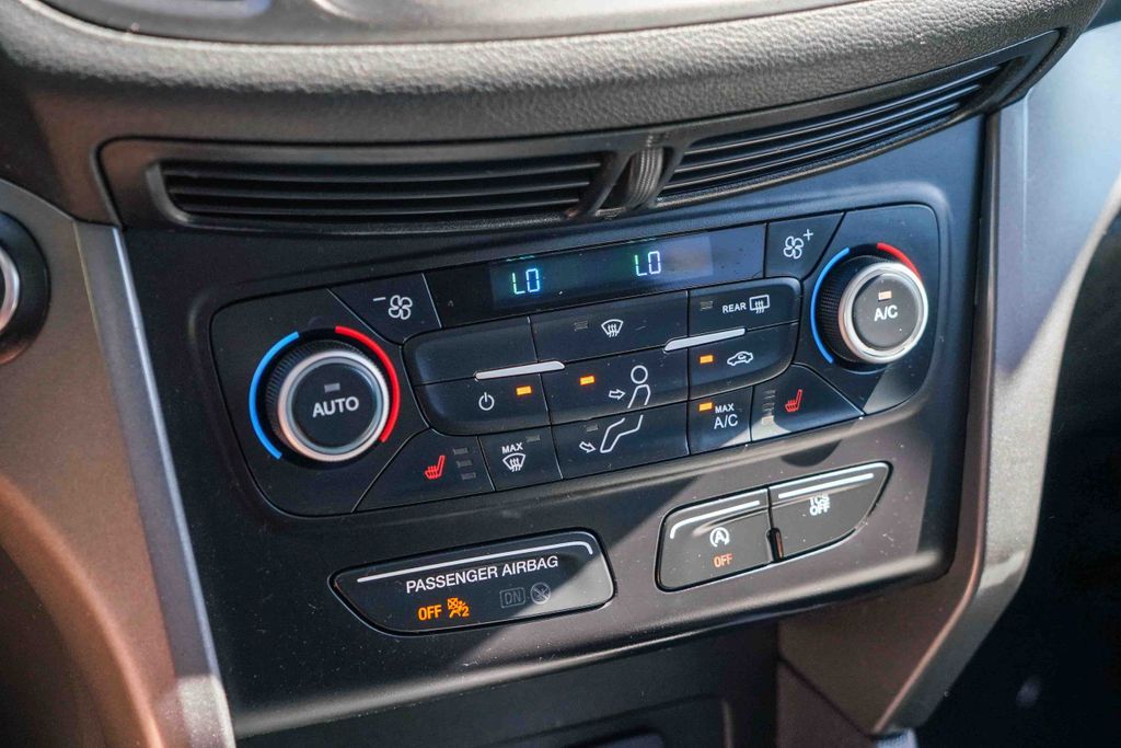 Thumbnail: 2019 Ford Escape - 25