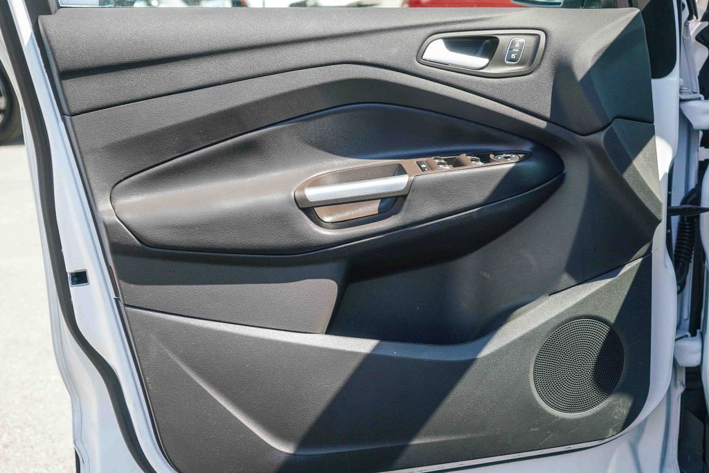 Thumbnail: 2019 Ford Escape - 23