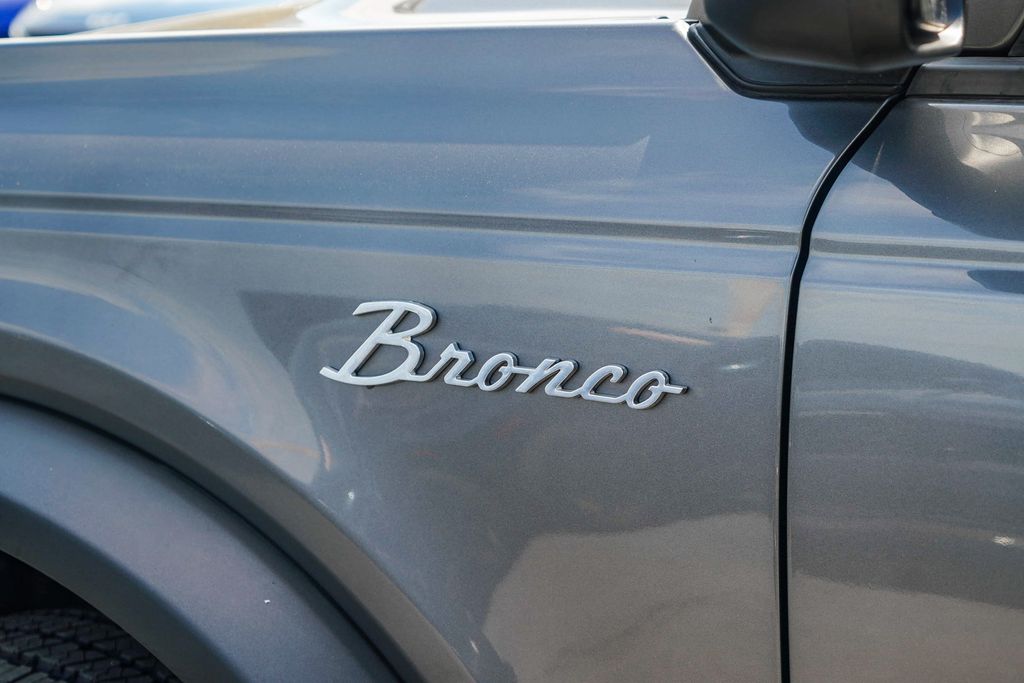 Thumbnail: 2021 Ford Bronco - 6