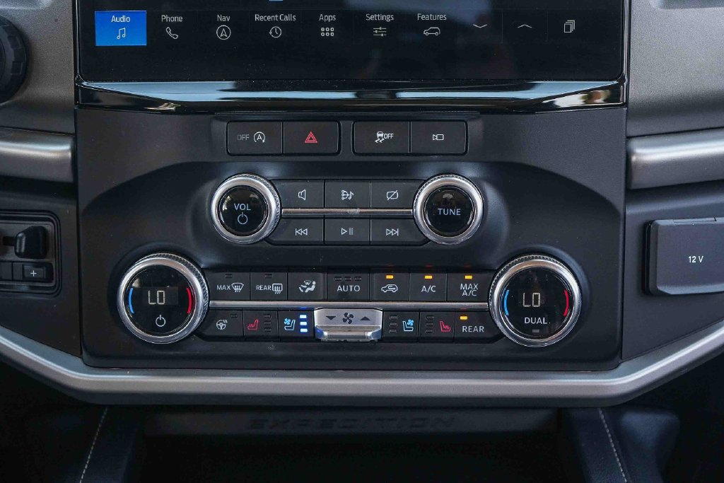 Thumbnail: 2023 Ford Expedition MAX - 22