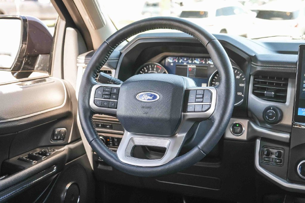 Thumbnail: 2023 Ford Expedition MAX - 8
