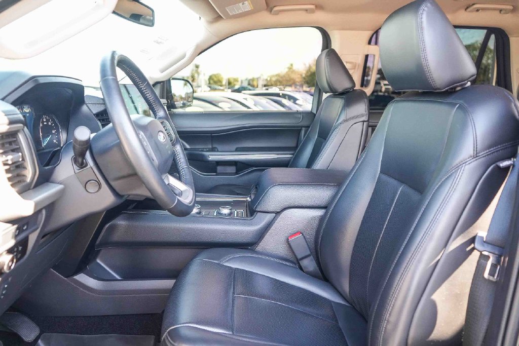 Thumbnail: 2023 Ford Expedition MAX - 10
