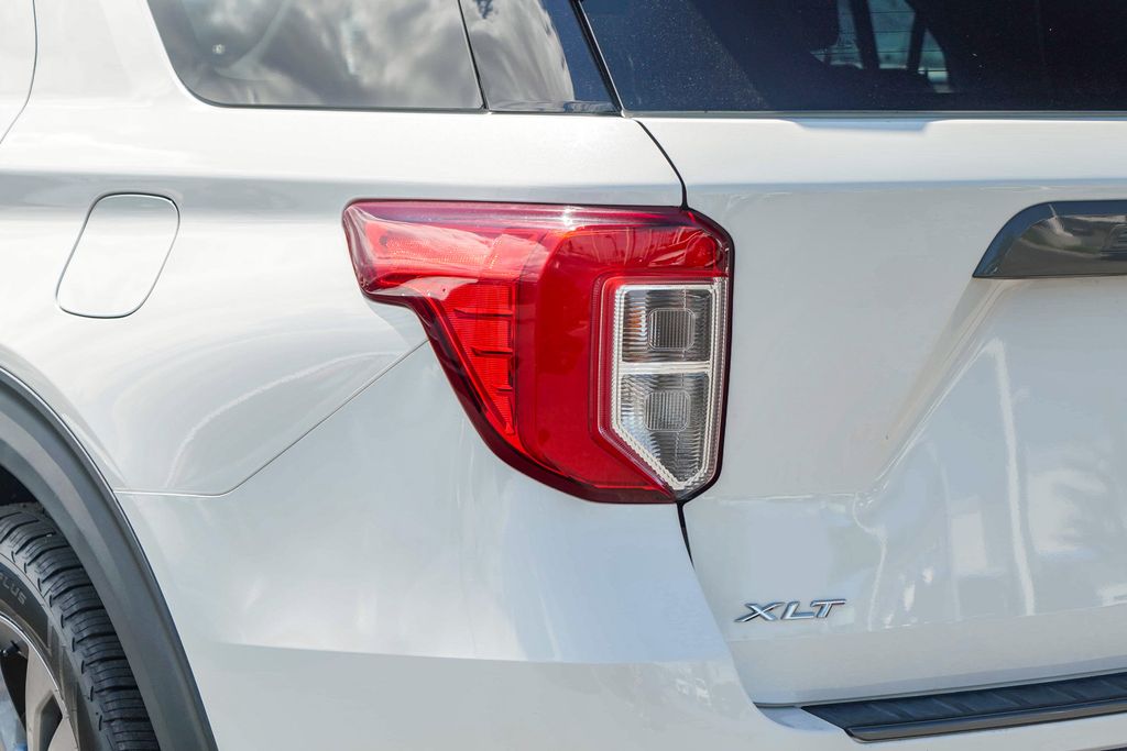 Thumbnail: 2022 Ford Explorer - 19