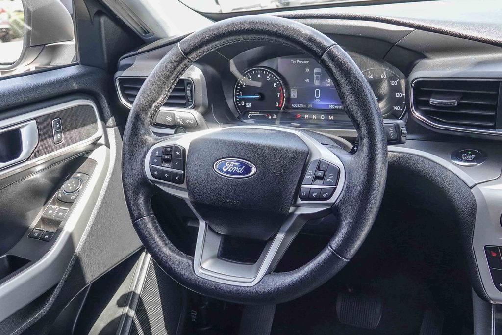 Thumbnail: 2021 Ford Explorer - 8