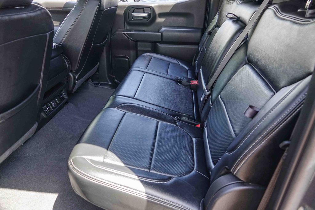 Thumbnail: 2021 Chevrolet Silverado 1500 - 11