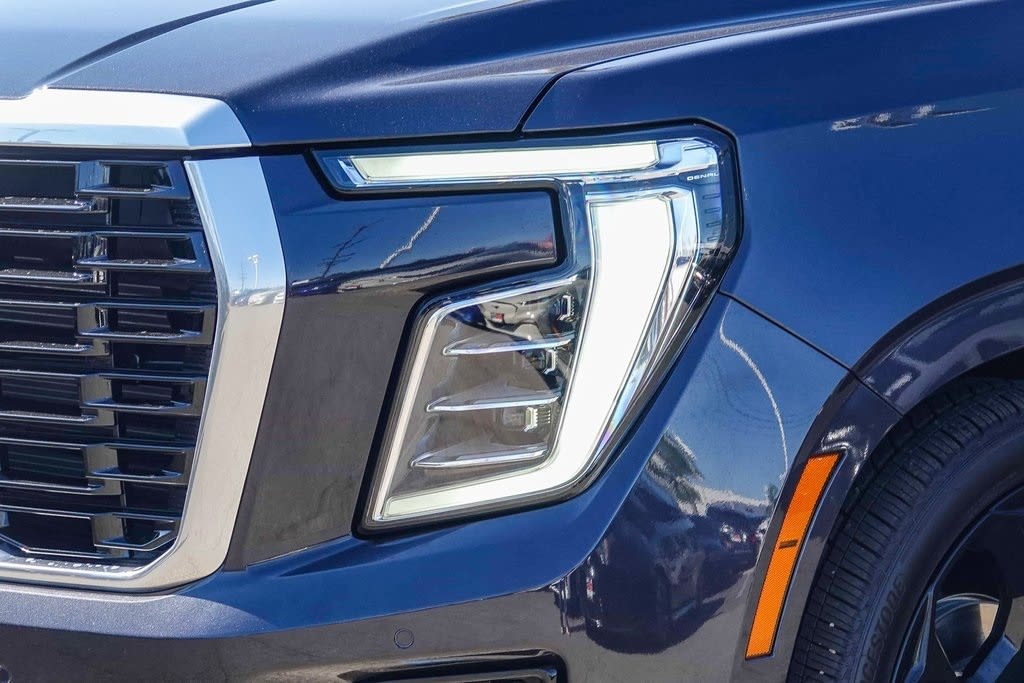 Thumbnail: 2025 GMC Yukon - 21