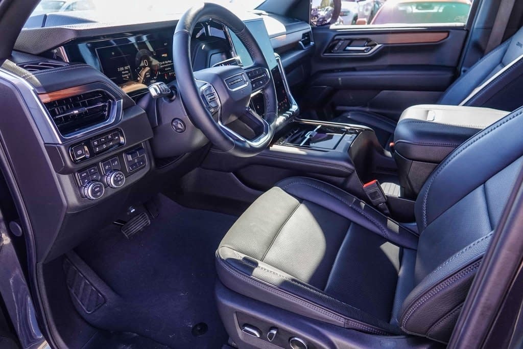 Thumbnail: 2025 GMC Yukon - 12