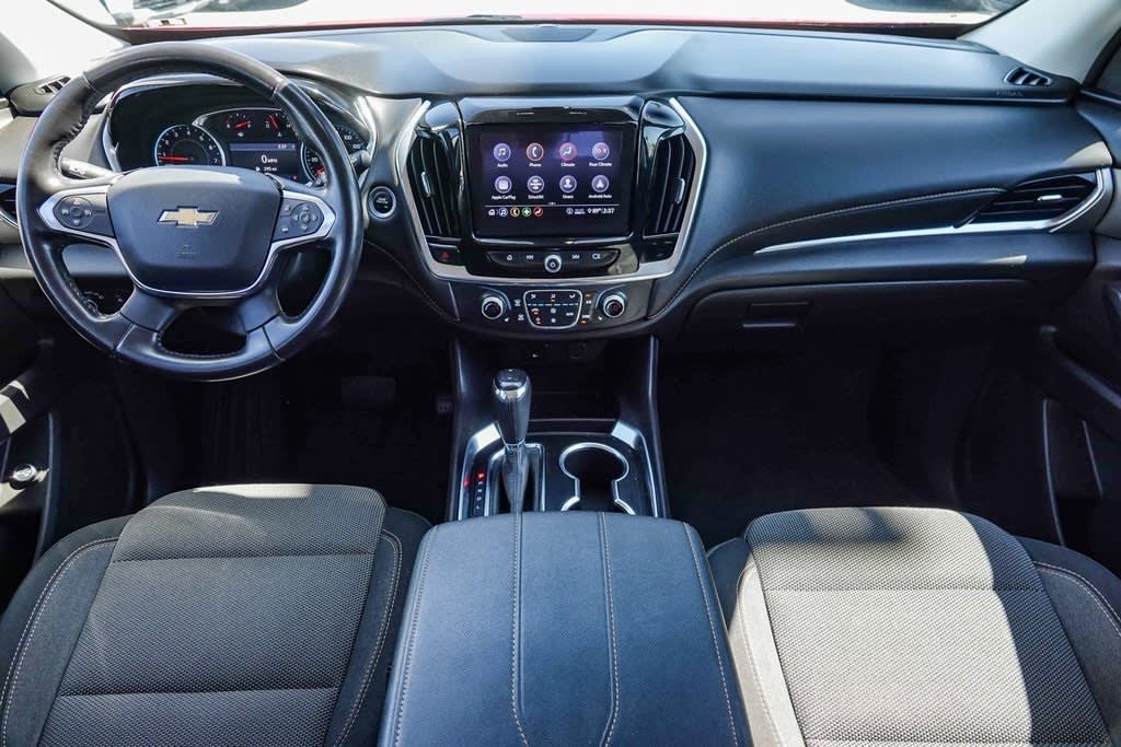 2020 Chevrolet Traverse LT 2