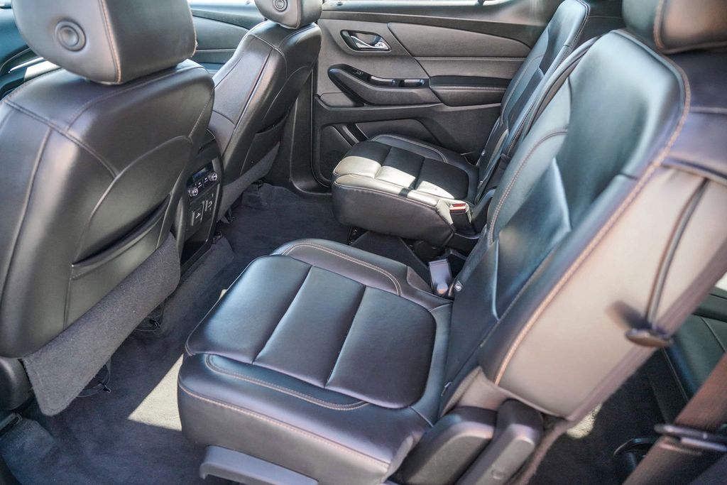Thumbnail: 2020 Chevrolet Traverse - 11