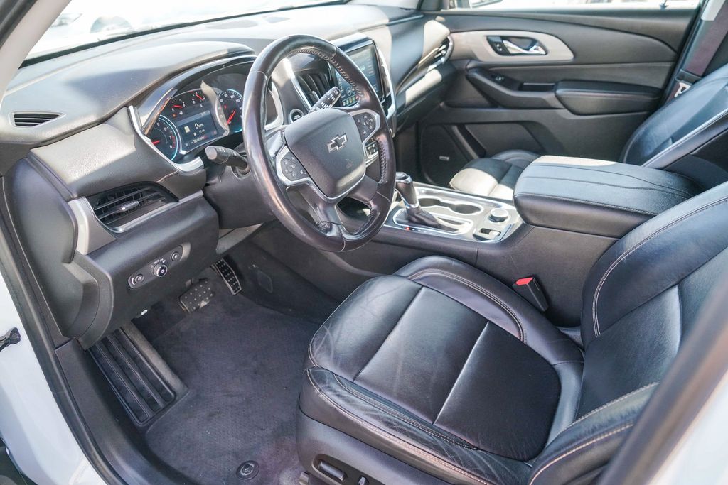 Thumbnail: 2020 Chevrolet Traverse - 10
