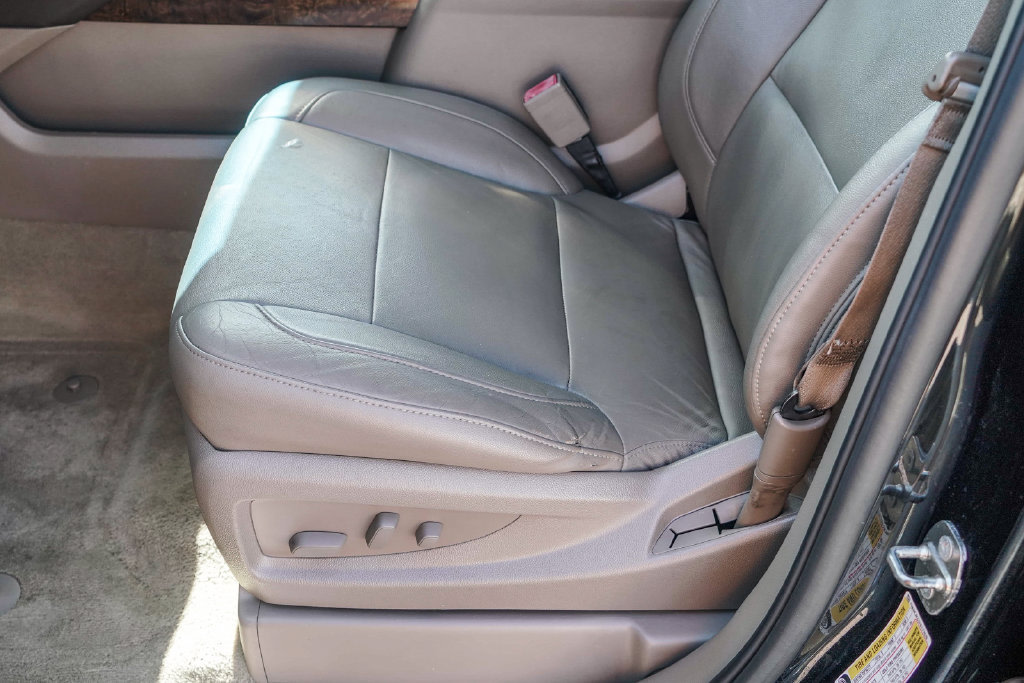 Thumbnail: 2015 Chevrolet Suburban - 24