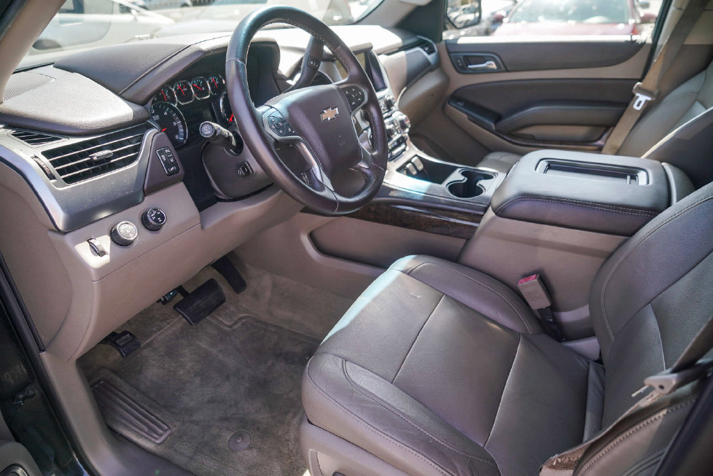 Thumbnail: 2015 Chevrolet Suburban - 10