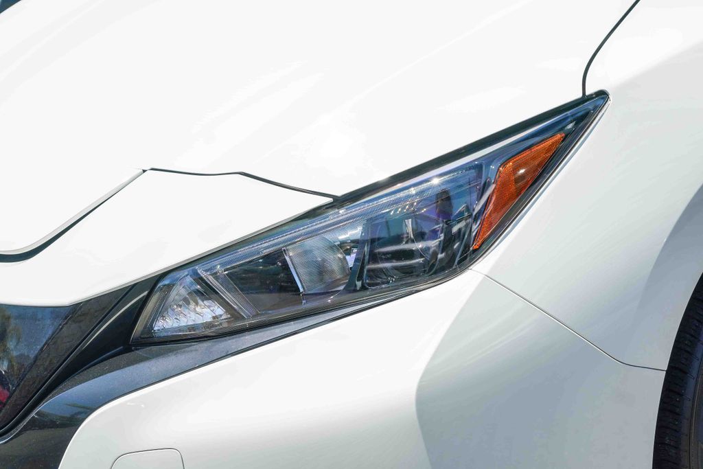 Thumbnail: 2023 Nissan Leaf - 20