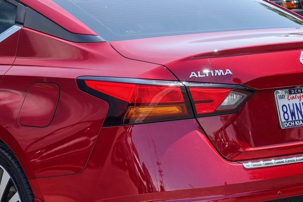 Thumbnail: 2021 Nissan Altima - 19
