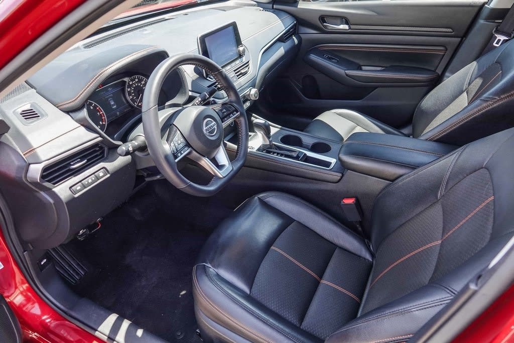 Thumbnail: 2021 Nissan Altima - 9