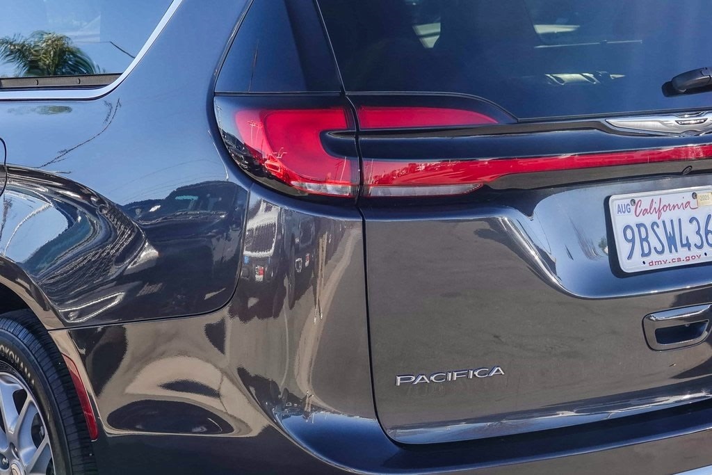 2022 Chrysler Pacifica Touring L 18