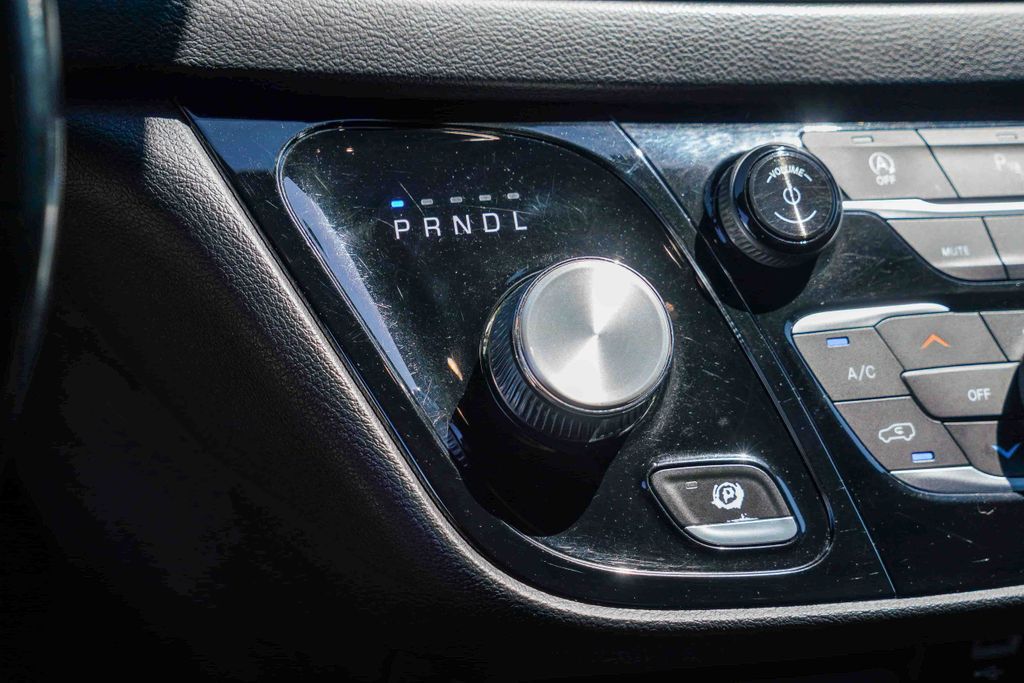 Thumbnail: 2019 Chrysler Pacifica - 22