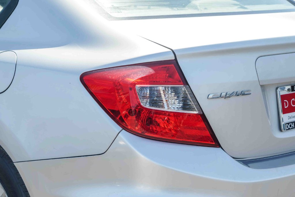 Thumbnail: 2012 Honda Civic - 17