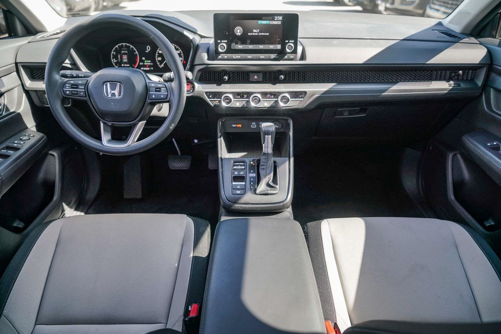 Thumbnail: 2025 Honda CR-V - 2