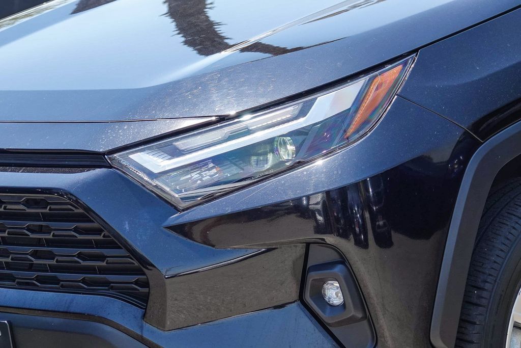 Thumbnail: 2024 Toyota RAV4 - 20