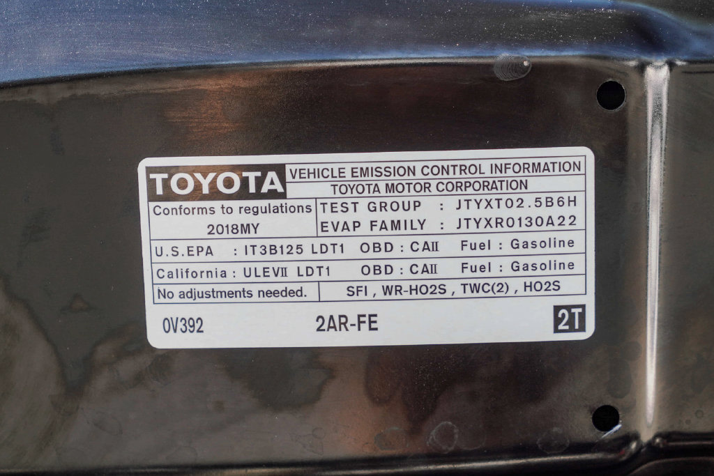 Thumbnail: 2018 Toyota RAV4 - 16