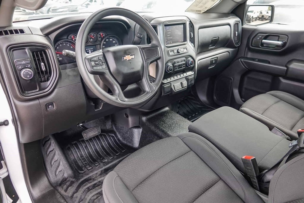 Thumbnail: 2024 Chevrolet Silverado 1500 - 2