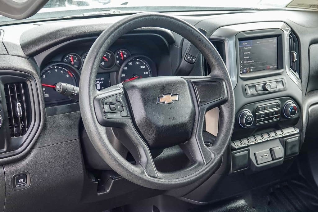 Thumbnail: 2024 Chevrolet Silverado 1500 - 8