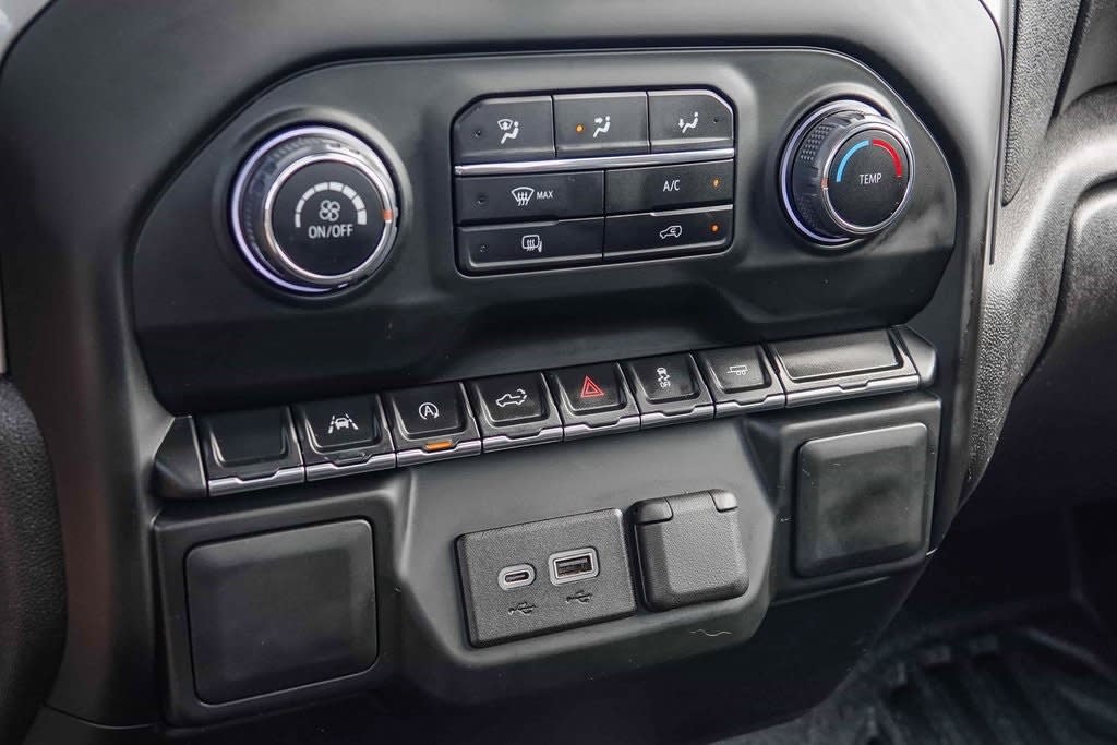 Thumbnail: 2024 Chevrolet Silverado 1500 - 25