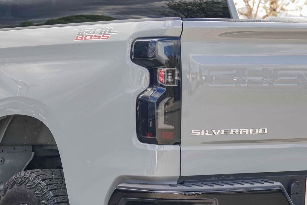 Thumbnail: 2024 Chevrolet Silverado 1500 - 5