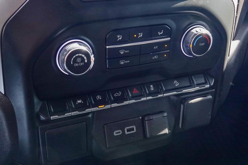 Thumbnail: 2024 Chevrolet Silverado 1500 - 29