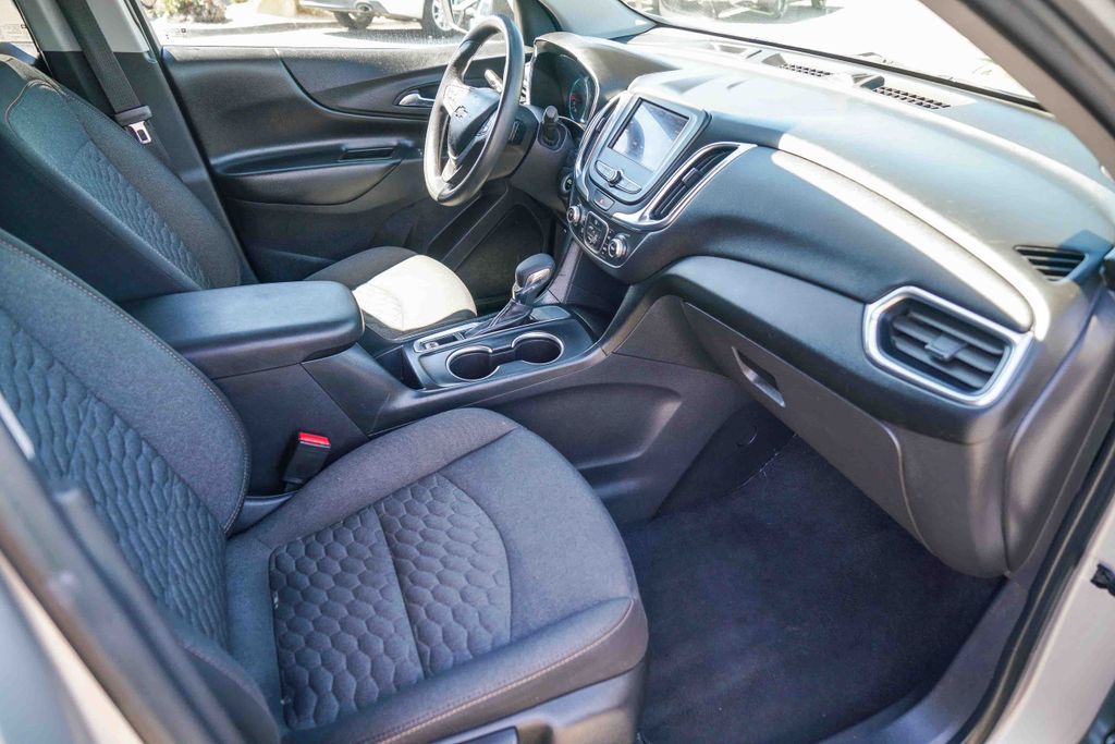 Thumbnail: 2020 Chevrolet Equinox - 9